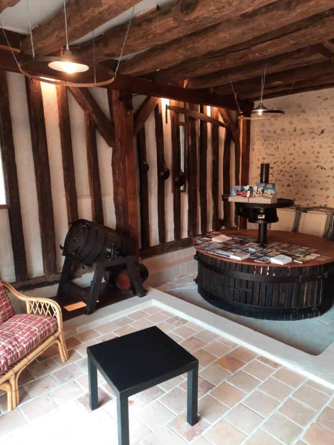 La Maison Genevier - Chambre Doreline Montreuil-en-Touraine ภายนอก รูปภาพ