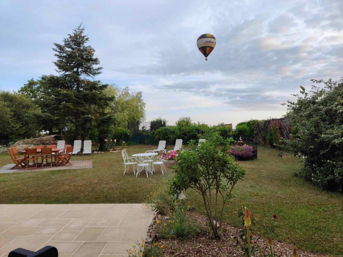 La Maison Genevier - Chambre Doreline Montreuil-en-Touraine ภายนอก รูปภาพ