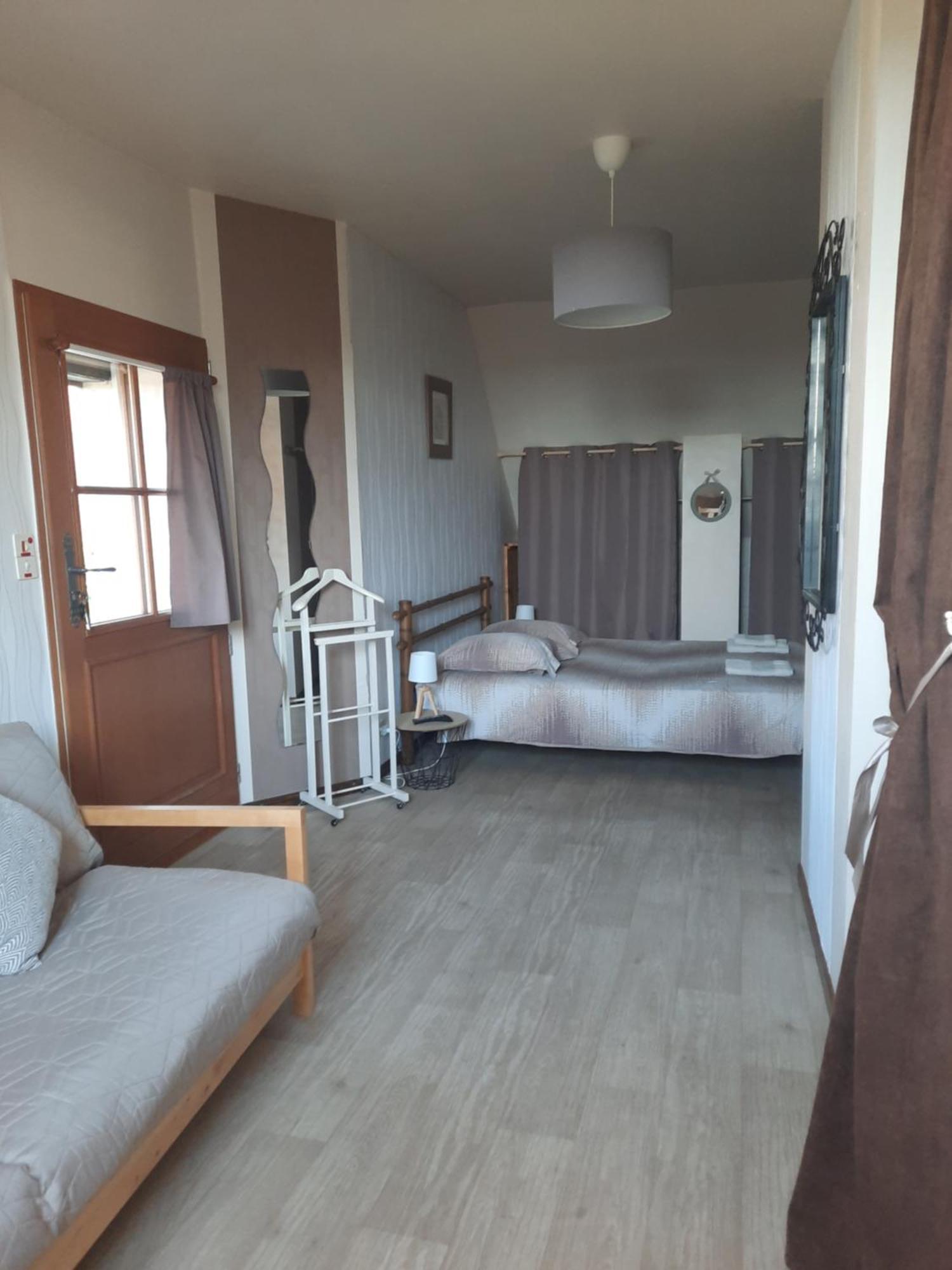 La Maison Genevier - Chambre Doreline Montreuil-en-Touraine ภายนอก รูปภาพ